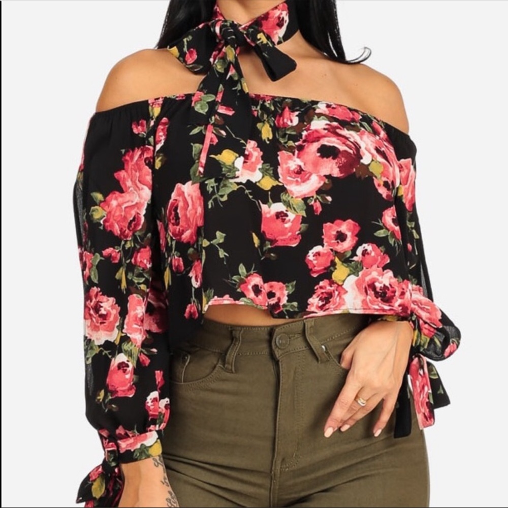 SEXY OFF SHOULDER BLACK FLORAL PRINT CROP TOP